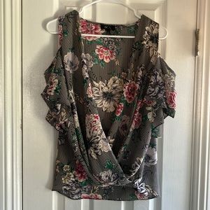 Flower black and white stripe open shoulder top
